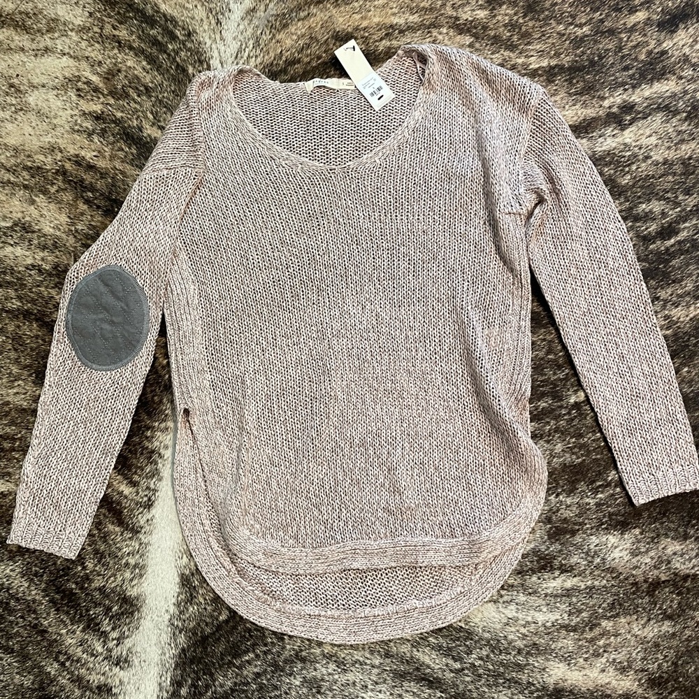 NWT Francesca’s Sweater